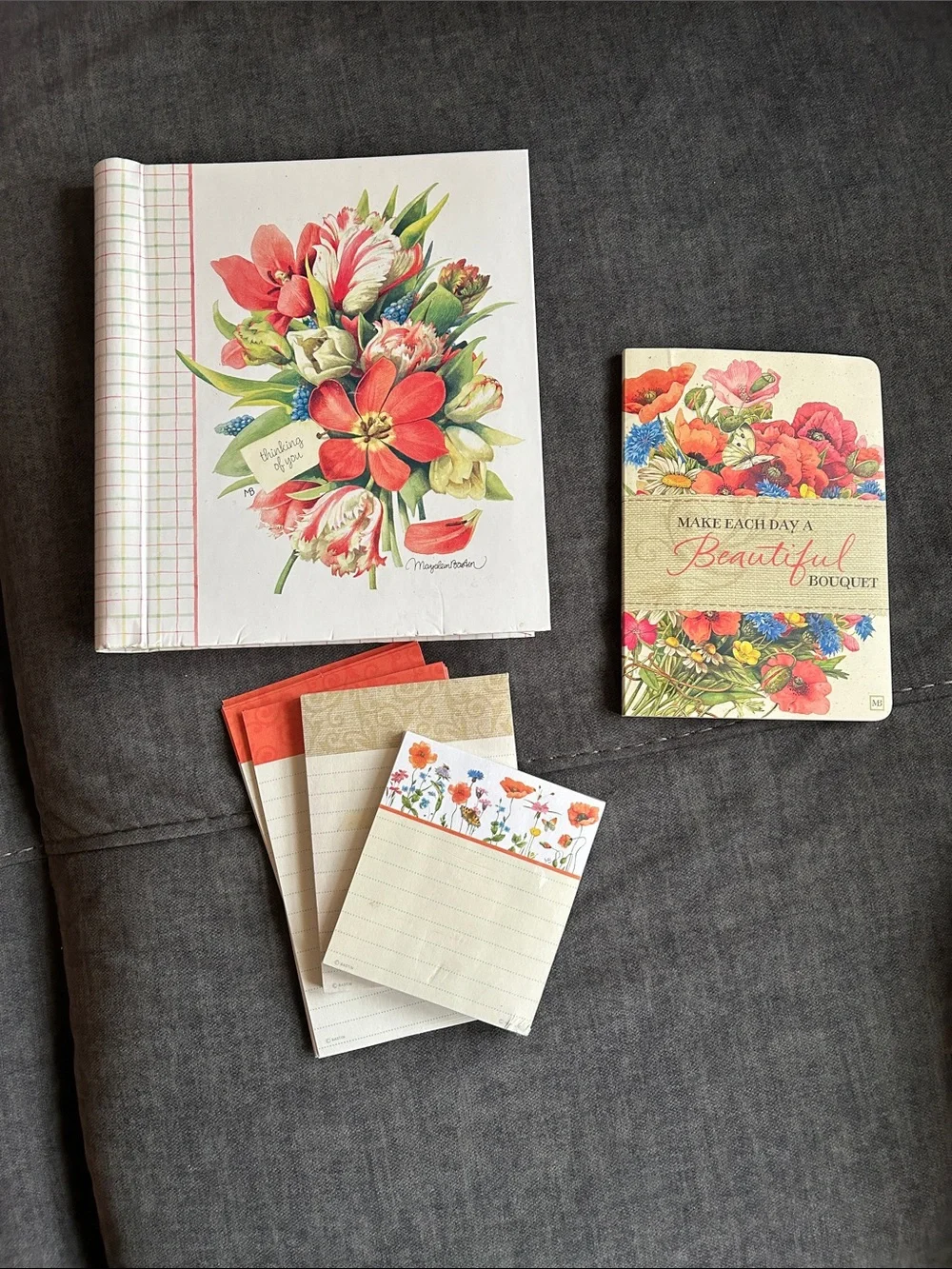 Floral Bouquet Hardcover Planner Journal Notepad Stationary set (cream/Red)